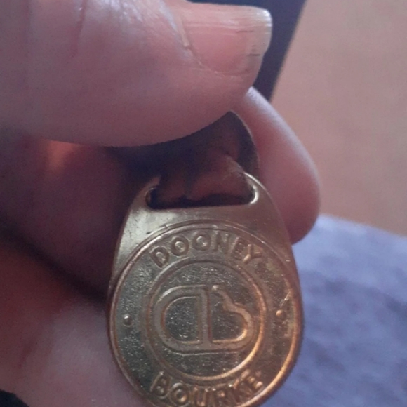 Dooney and Bourke hunter green purse - Picture 8 of 8